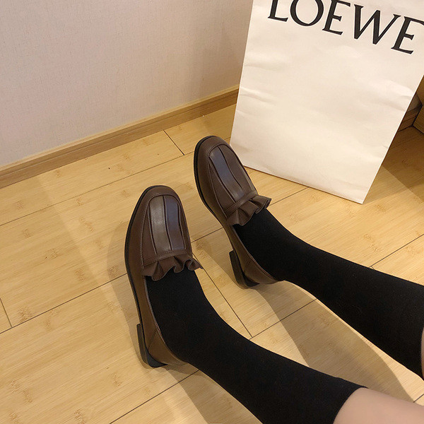 Pantofi casual dama din piele ecologica de culoare maro si negru model rotunjit cu talpa joasa