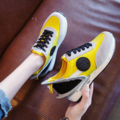 ΝΕΟ μοντέλο γυναικεία αθλητικά  παπούτσια κατάλληλα για το  φθινόπωρο σε κίτρινο και κόκκινο χρώμα