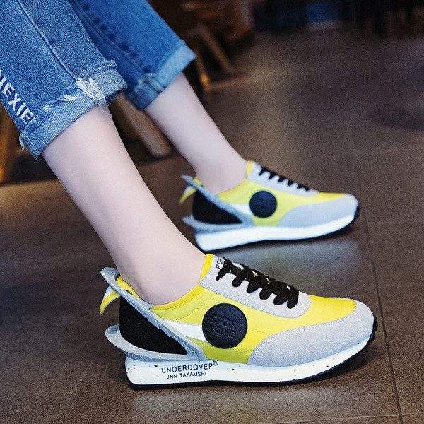 ΝΕΟ μοντέλο γυναικεία αθλητικά  παπούτσια κατάλληλα για το  φθινόπωρο σε κίτρινο και κόκκινο χρώμα