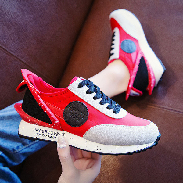 ΝΕΟ μοντέλο γυναικεία αθλητικά  παπούτσια κατάλληλα για το  φθινόπωρο σε κίτρινο και κόκκινο χρώμα