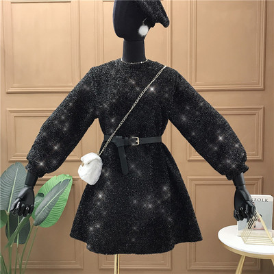 Rochie moderna de dama + palarie si curea in rosu si negru