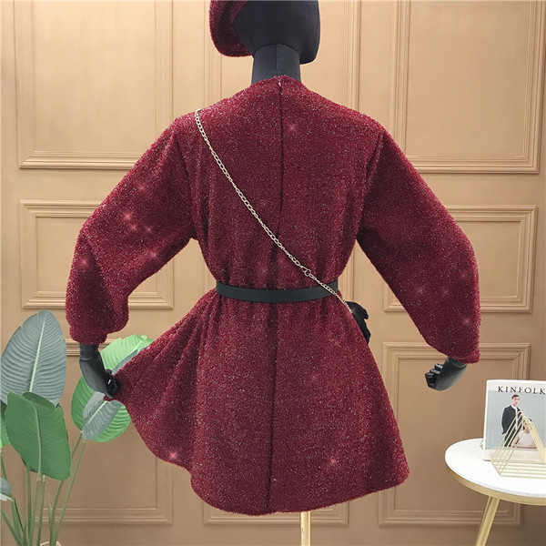 Rochie moderna de dama + palarie si curea in rosu si negru