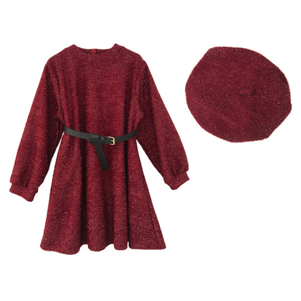 Rochie moderna de dama + palarie si curea in rosu si negru