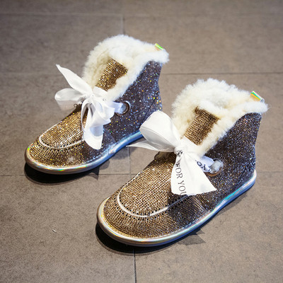 Κομψές  γυναικείες μπότες με διακόσμηση πέτρες και μαλακή επένδυση σε χρυσό, ασήμι και μαύροχρώμα