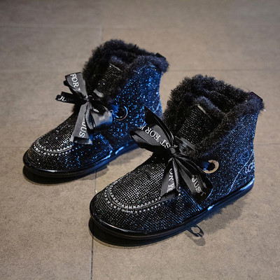 Κομψές  γυναικείες μπότες με διακόσμηση πέτρες και μαλακή επένδυση σε χρυσό, ασήμι και μαύροχρώμα