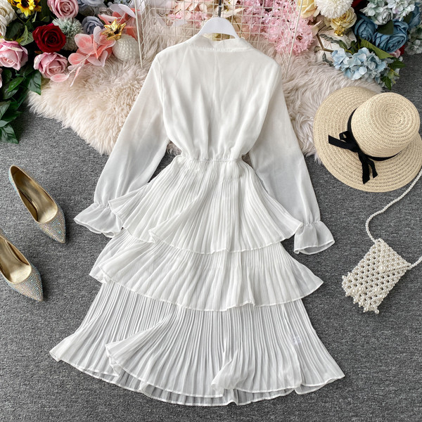 Κομψό γυναικείο φόρεμα με κορδέλα και μακρύ μανίκι σε λευκό, μαύρο, κόκκινο και μπλε χρώμα