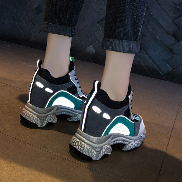 Tenisi casual dama cu platforma si sireturi in negru si gri