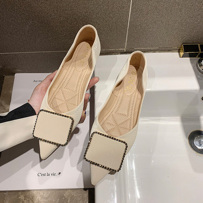 Γυναικεία καθημερινά  παπούτσια από δέρμα Eco με ανγκράφα και διακόσμηση - πέτρες σε μαύρο , μπεζ και κίτρνο χρώμα