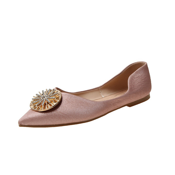 Alkalmi női cipő hegyes modell fém díszítéssel bézs, rózsaszín és zöld színben