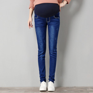 Casual γυναικεία τζιν κυρίες σε ανοιχτό και σκούρο μπλεχρώμα