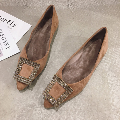 Γυναικείες  καθημερινές μπότες από έκο σουέτ με μεταλλικό κούμπωμα με καφέ και μαύρο χρώμα με διακόσμηση  πέτρες