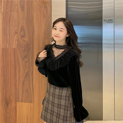 Női bársony ing hálóval és csipkével, fehér és fekete színben