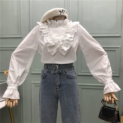 Μοντέρνο γυναικείο πουκάμισο με κολάρο και μανίκι λωτού σε λευκό, μπεζ και πράσινο χρώμα