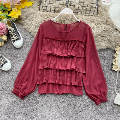 Μοντέρνο γυναικείο πουκάμισο σε διάφορα χρώματα με βολάν και οβάλ ντεκολτέ