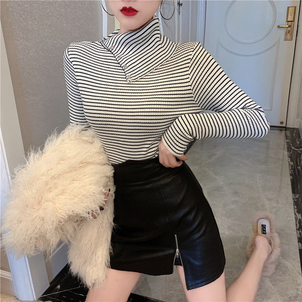 Casual γυναικείο ριγέ πουλόβερ με ψηλό γιακά και κουμπιά σε δύο χρώματα