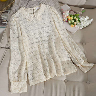 Γυναικείο δαντελένιο πουκάμισο με κλασικό γιακά σε μπεζ, μαύρο και άσπρο χρώμα