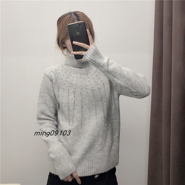 Γυναικείο πουλόβερ με κολάρο και με κρόσσια και διακόσμηση πέτρες σε γκρι χρώμα