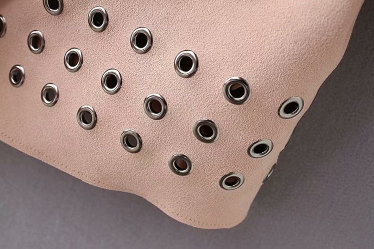 Modern női tavaszi-őszi kabát öko velúrból fém elemekkel és rózsaszín övvel