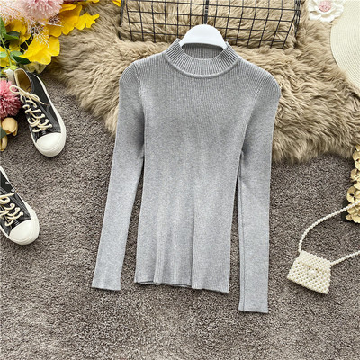 Divatos női pulóver vékony kötésből, magas gallérral, különböző színekben