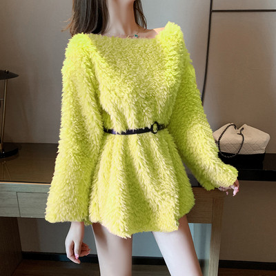 Pulover de dama din puf cu decolteu rotund si curea verde, portocaliu si alb - model Slim