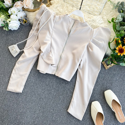 Bluză de damă elegantă în patru culori, cu mâneci largi și fermoar