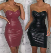 Стилна дамска кожена рокля без презрамки в черен и бордо цвят