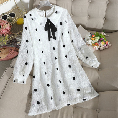 Rochie de dama cu buline cu panglica pe guler in alb, negru si bej