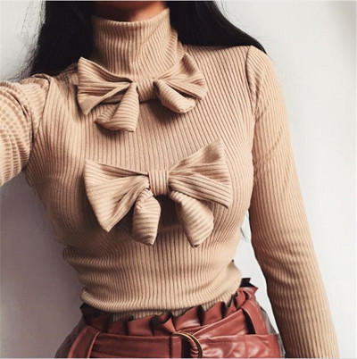 Μοντέρνα γυναικεία μπλούζα με μεγάλο κολάρο και κορδέλα σε μωβ, μπεζ και λευκό χρώμα