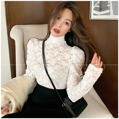 Γυναικεία μπλούζα δαντέλες και βολάν μανίκια σε κίτρινο, λευκό και μαύρο χρώμα