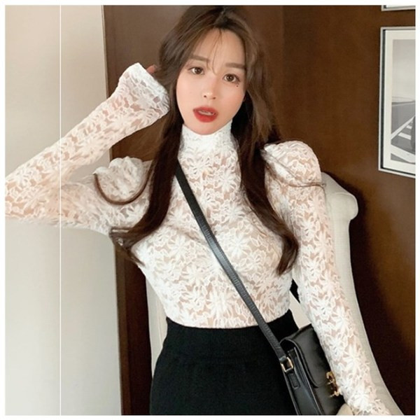 Γυναικεία μπλούζα δαντέλες και βολάν μανίκια σε κίτρινο, λευκό και μαύρο χρώμα