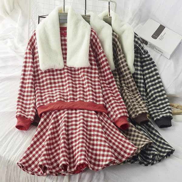 Γυναικείο χειμερινό καρό σετ-  φούστα και πουλόβερ σε καφέ, κόκκινο και μαύρο χρώμα