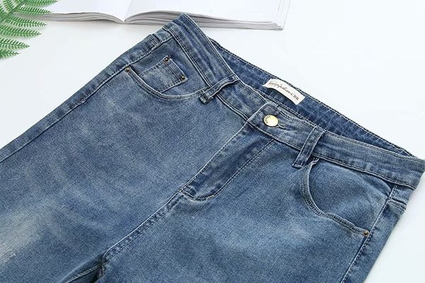 Alkalmi női hosszú farmer Karcsú modell magas derékkal, kék színben