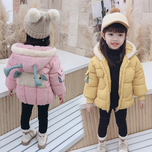 Παιδικό μπουφάν για τα κορίτσια σε δύο χρώματα με στοιχεία 3D και κουκούλα