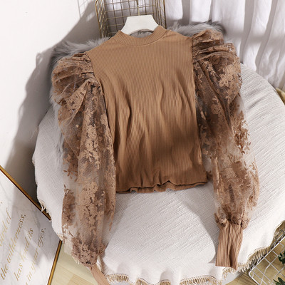 Μοντέρνα γυναικεία μπλούζα με μανίκια δαντέλα και οβάλ λαιμόκοψη σε διάφορα χρώματα