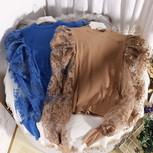 Μοντέρνα γυναικεία μπλούζα με μανίκια δαντέλα και οβάλ λαιμόκοψη σε διάφορα χρώματα