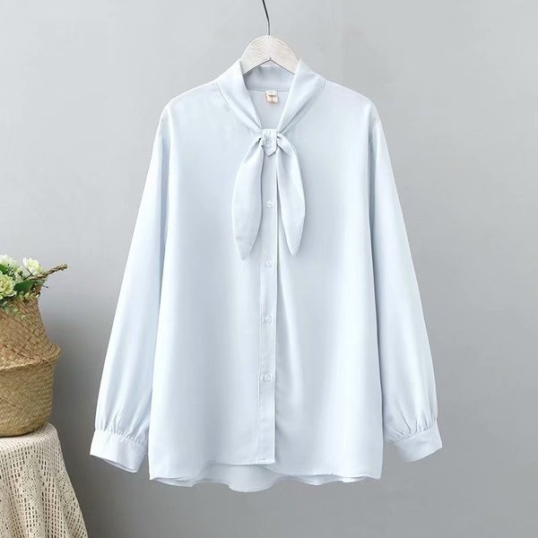 Modern női széles ing ovális nyakkivágással és hosszú ujjú fehér és kék színben