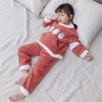 Детска пижама за момичета в сив и червен цвят с бродерия 