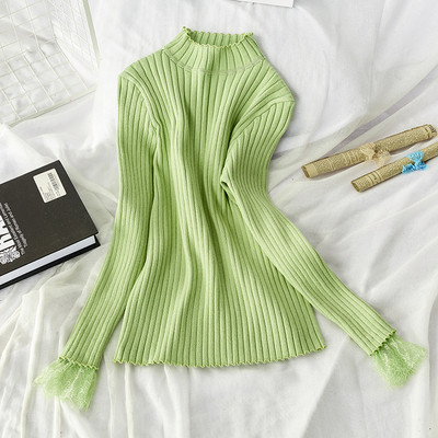 Μοντέρνο γυναικείο πουλόβερ με κολάρο  και μανίκι δαντέλας