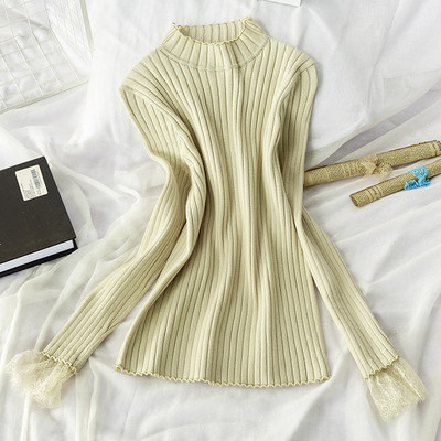 Μοντέρνο γυναικείο πουλόβερ με κολάρο  και μανίκι δαντέλας