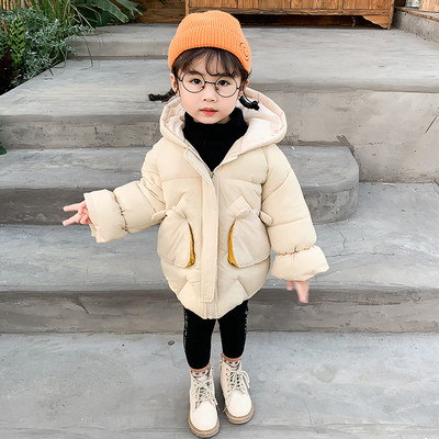 Χειμερινό γυναικείο μπουφάν για κορίτσια σε τρία χρώματα με τσέπες και κουκούλα