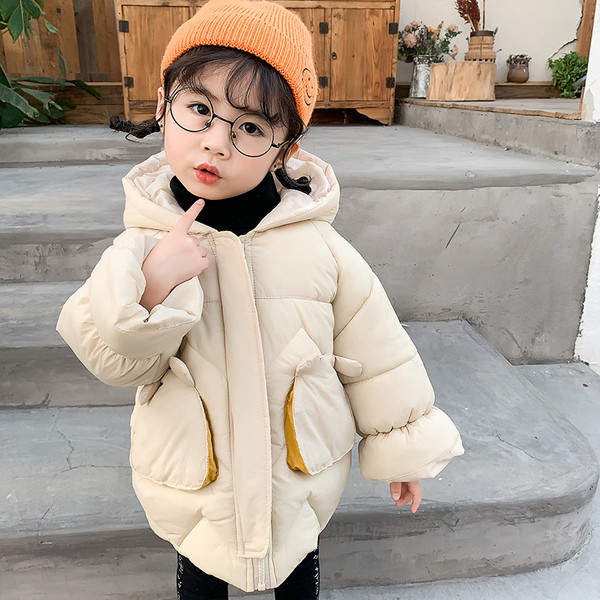 Χειμερινό γυναικείο μπουφάν για κορίτσια σε τρία χρώματα με τσέπες και κουκούλα