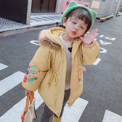 Napi gyerekkabát lányoknak három színben hímzéssel és nyakkendővel