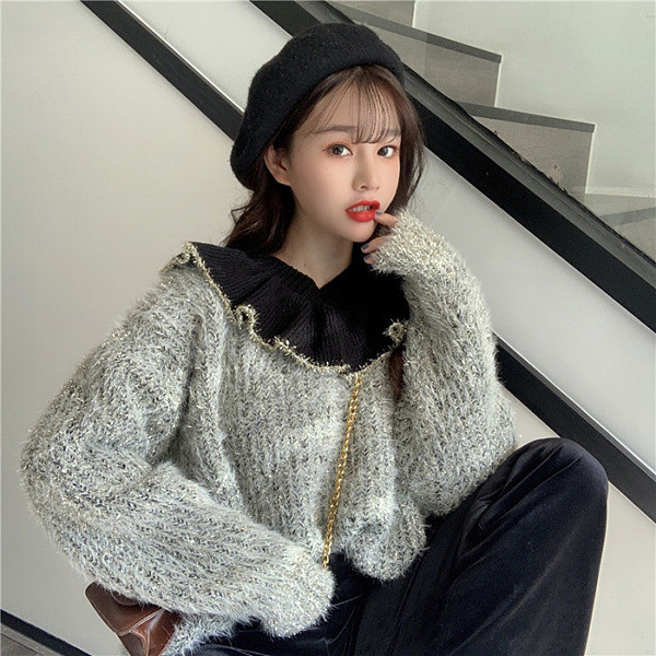 Női kötött pulóver V-nyakkal, fekete és rózsaszín színben