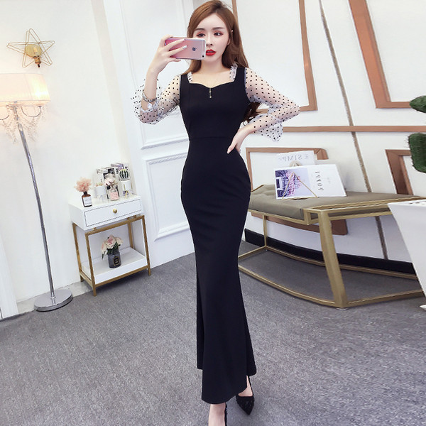 Μοντέρνο μακρύ γυναικείο φόρεμα με μακρύ μανίκι από τούλι σε μαύρο χρώμα 