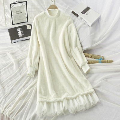 Γυναικείο  φόρεμα με λουλούδια με τούλι και κολάρο σε λευκό χρώμα