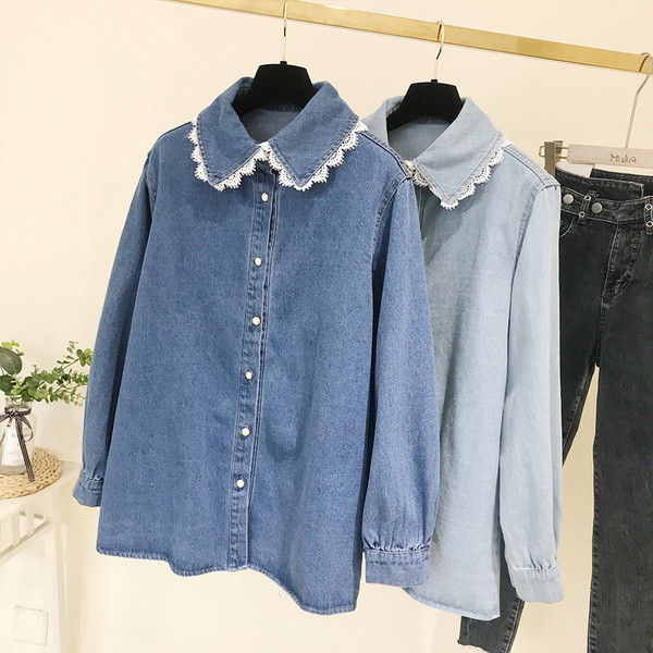 Μοντέρνο γυναικείο πουκάμισο με δαντέλα σε μπλε χρώμα