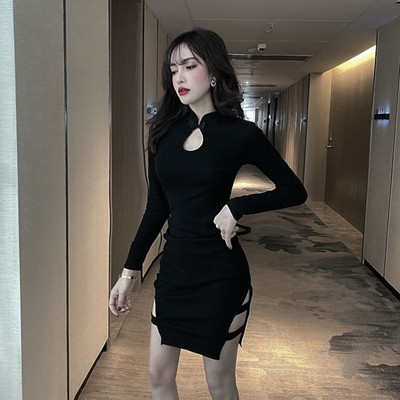 Дамска модерна рокля с дълъг ръкав в черен цвят-Slim модел