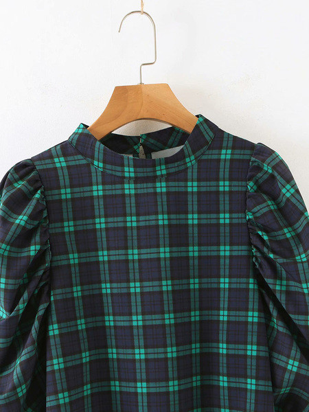 Σύντομο καρό πουκάμισο με βολάν μανίκι 3/4 σε μπλε χρώμα