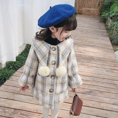 Καρό παιδικό παλτό για κορίτσια σε δύο χρώματα με γούνα και κουμπιά