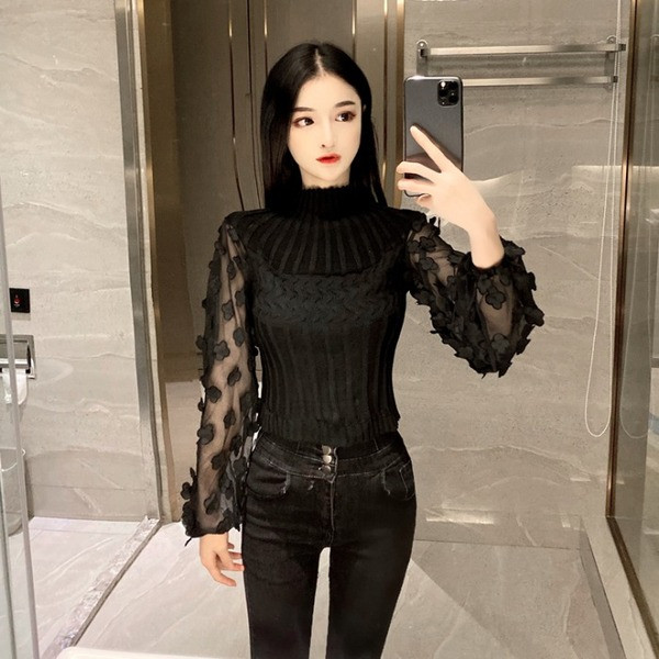 Alkalmi női pulóver magas gallérral és tüll ujjú rózsaszín, fehér és fekete színben